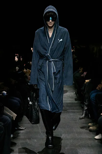 Look 52